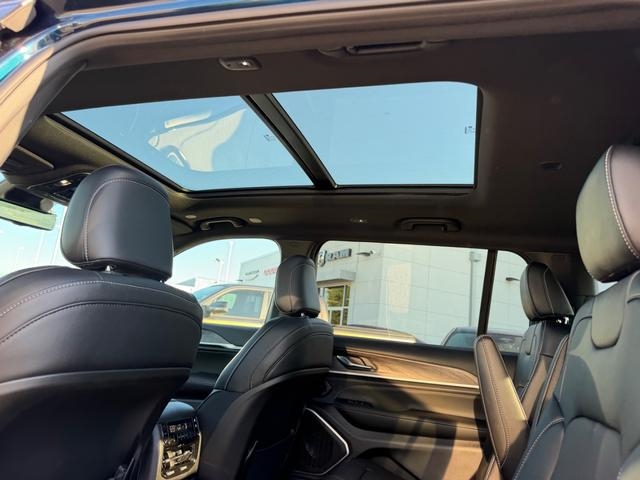 2027 Jeep Grand Cherokee L Limited Reserve:27-043