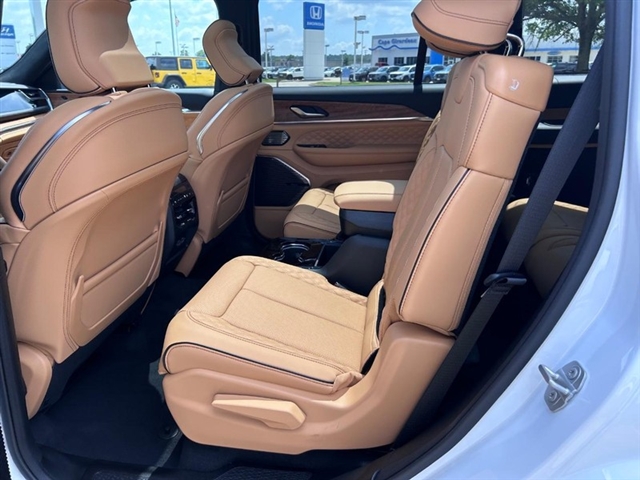 2025 Jeep Grand Cherokee L Summit Reserve