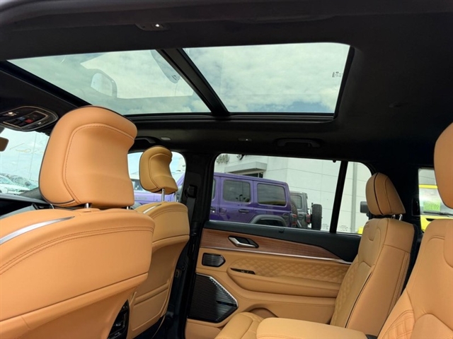2026 Jeep Grand Cherokee L Summit:26-167