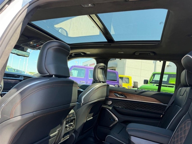 2026 Jeep Grand Cherokee L Summit:26-139