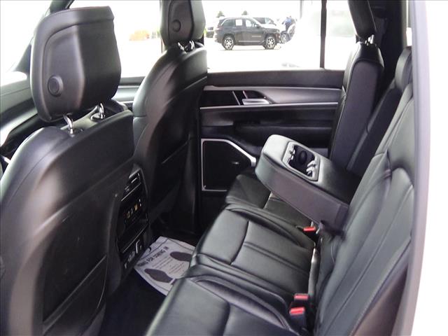 2025 Jeep Wagoneer L Base:C6863