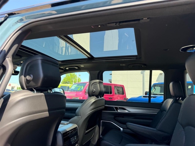 2026 Jeep Grand Wagoneer Upland:26-135