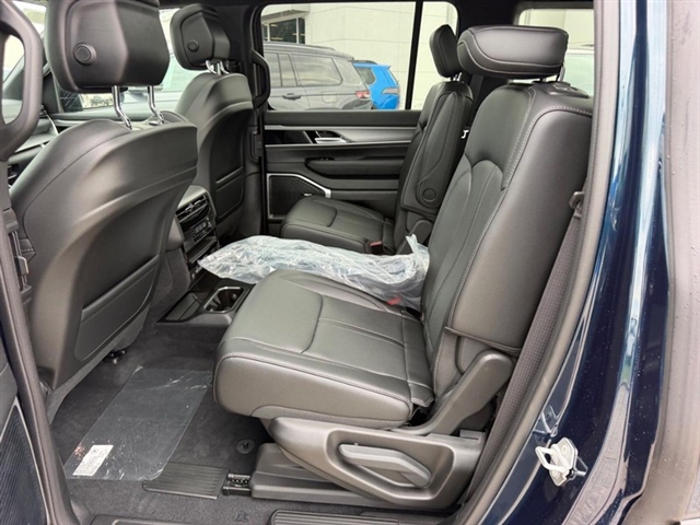 2026 Jeep Grand Wagoneer Upland:26-211