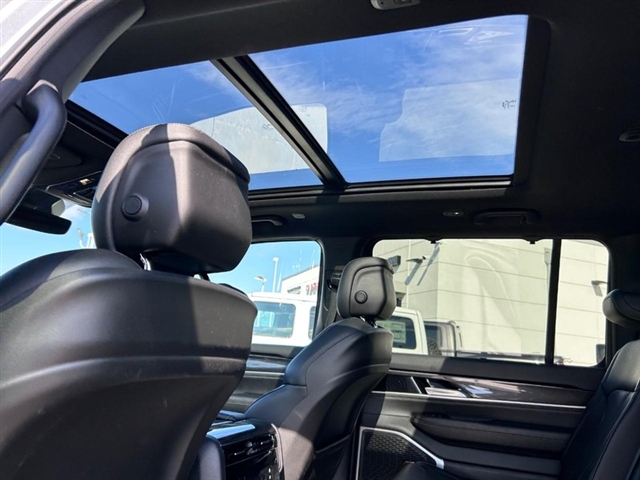 2024 Wagoneer Wagoneer Base