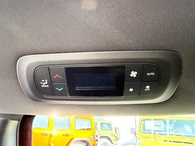 2026 Chrysler Pacifica Select:26-018