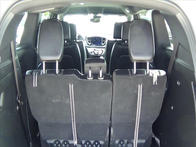 2025 Chrysler Pacifica Select:C6924