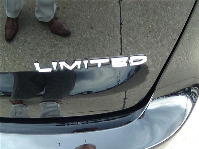 2026 Chrysler Pacifica Limited:C6989
