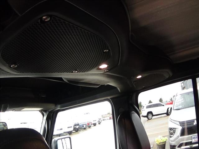 2024 Jeep Wrangler Sahara:C6752