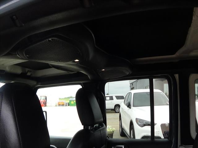 2024 Jeep Wrangler Sahara:C6909