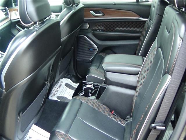 2025 Jeep Grand Cherokee L Summit:C6769