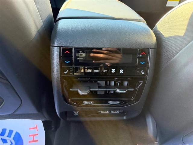 2025 Jeep Grand Cherokee L Summit:25-237