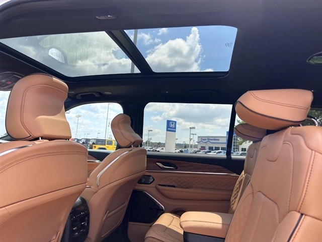 2025 Jeep Grand Cherokee L Summit Reserve