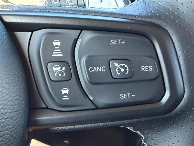 2027 Jeep Wrangler Willys 392:27-040