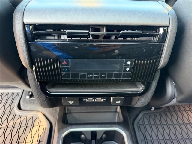 2026 Jeep Grand Wagoneer Upland:26-222