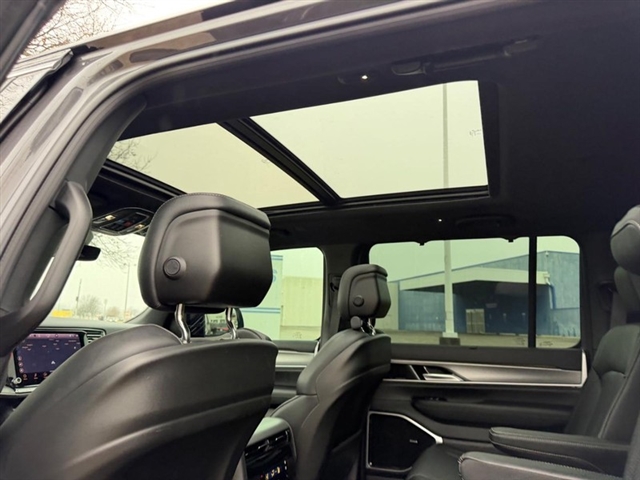 2025 Jeep Wagoneer Super:25-230