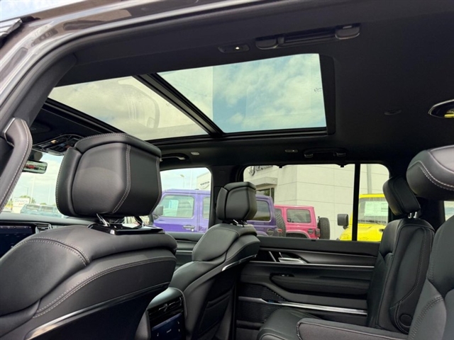 2026 Jeep Grand Wagoneer:26-105