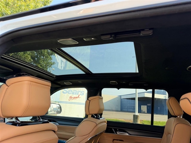 2026 Jeep Grand Wagoneer Summit Reserve:26-238