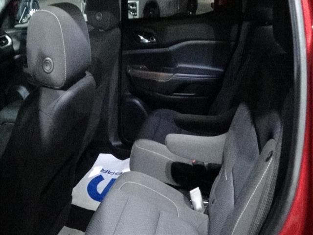 2023 GMC Acadia SLE:C6625