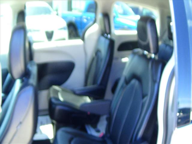 2024 Chrysler Pacifica Touring L:C6854