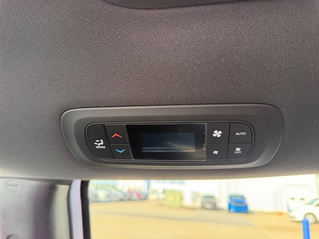2027 Chrysler Pacifica Select:27-006