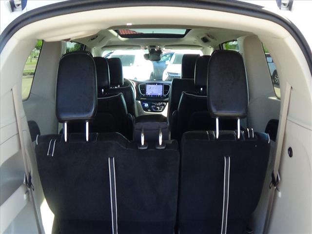 2024 Chrysler Pacifica Limited:C6908