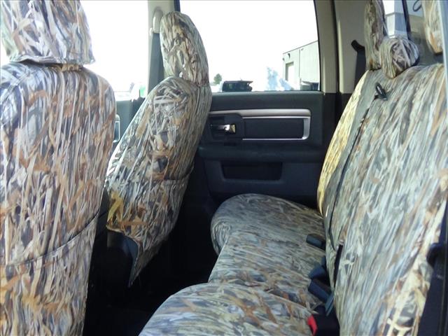 2016 RAM 1500 Big Horn:C6690A2