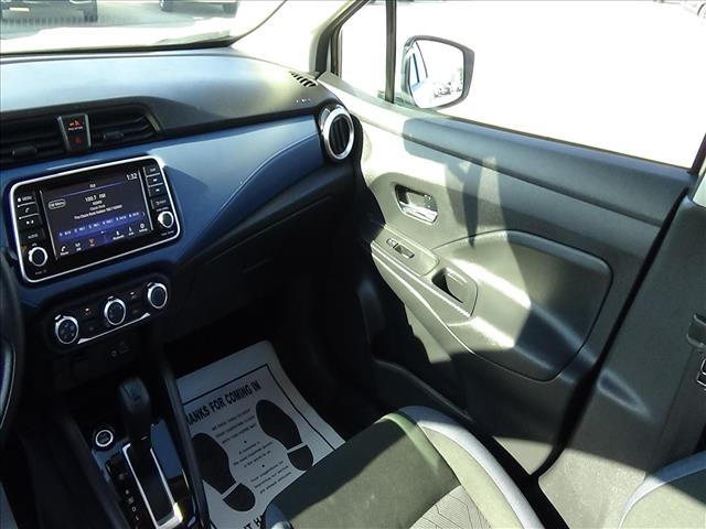 2025 Nissan Versa SV:C7085