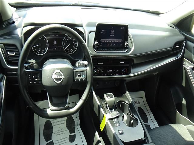 2025 Nissan Rogue SV:C7060