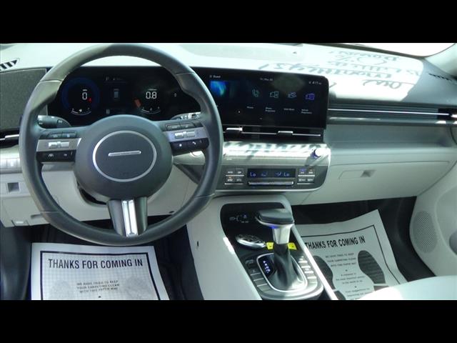 2024 Hyundai KONA SEL