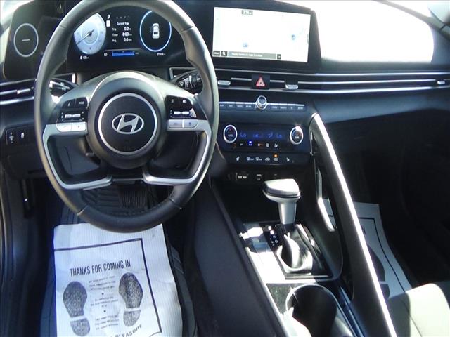 2025 Hyundai ELANTRA SEL Convenience:C6969