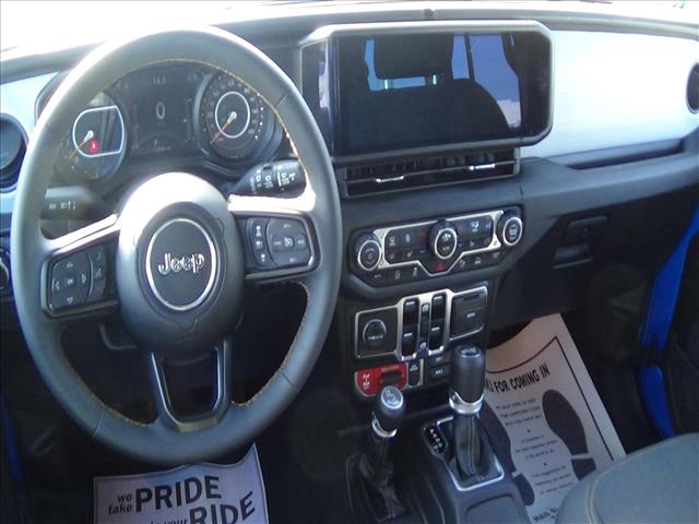 2024 Jeep Wrangler Willys:C6745