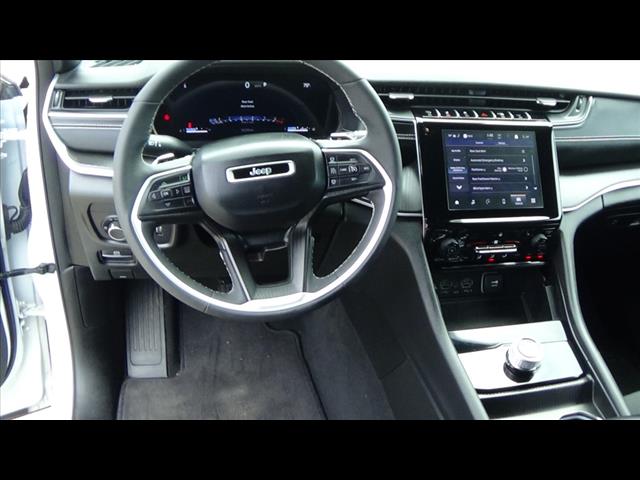 2024 Jeep Grand Cherokee Laredo