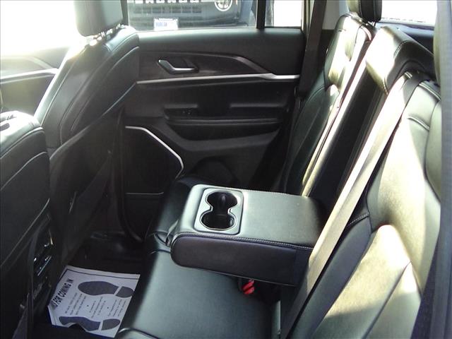 2022 Jeep Grand Cherokee Limited:26-052A