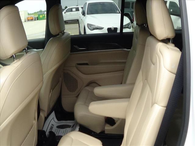 2025 Jeep Grand Cherokee L Limited:C7082