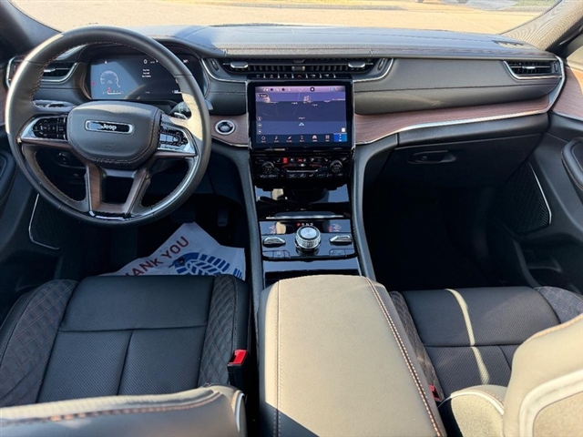 2025 Jeep Grand Cherokee L Summit:25-236