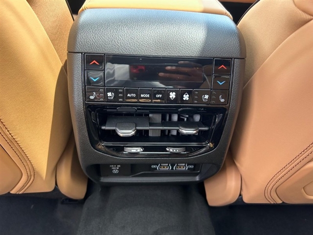 2025 Jeep Grand Cherokee L Summit Reserve