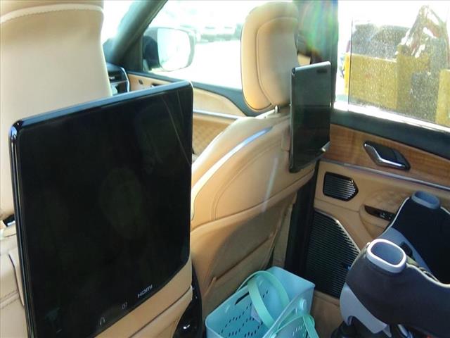 2024 Jeep Grand Cherokee L Summit Reserve:C6612