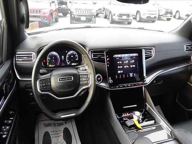2024 Jeep Wagoneer L Base:C7016