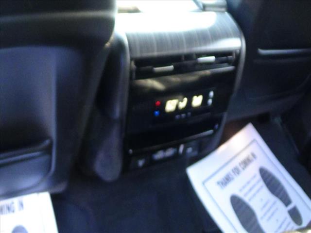 2024 Jeep Wagoneer L Series II:C6538