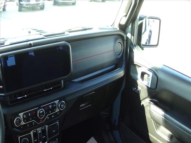 2024 Jeep Gladiator Rubicon:C6911