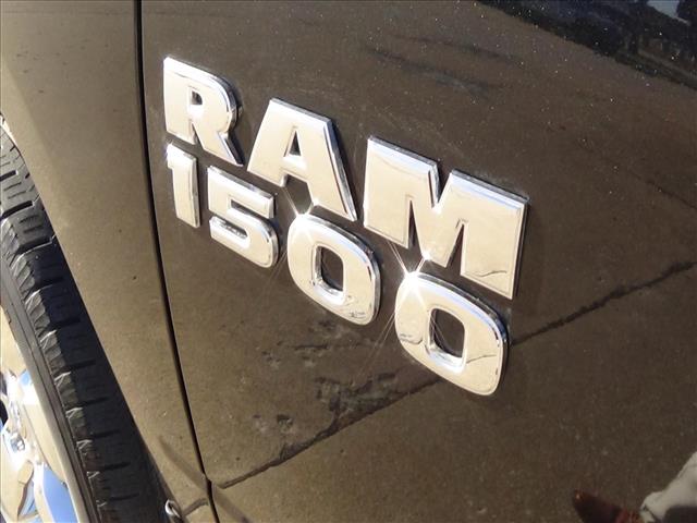 2016 RAM 1500 Big Horn:26-053A1