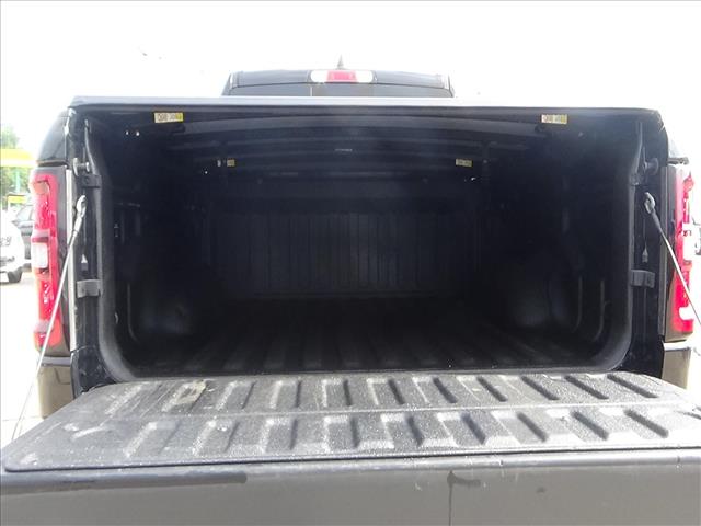 2025 RAM 1500 Warlock:C7033