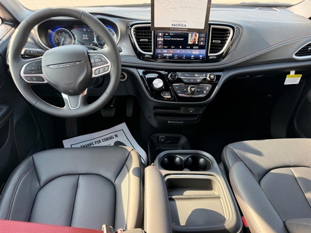2027 Chrysler Pacifica Select:27-006