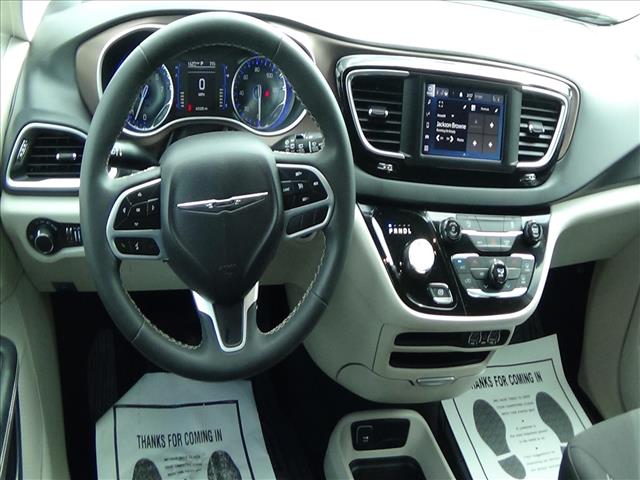 2023 Chrysler Voyager LX:C6861