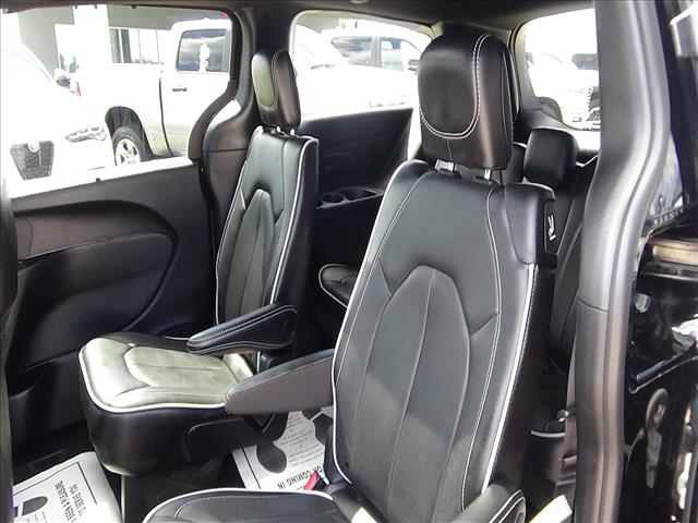 2026 Chrysler Pacifica Limited:C6985