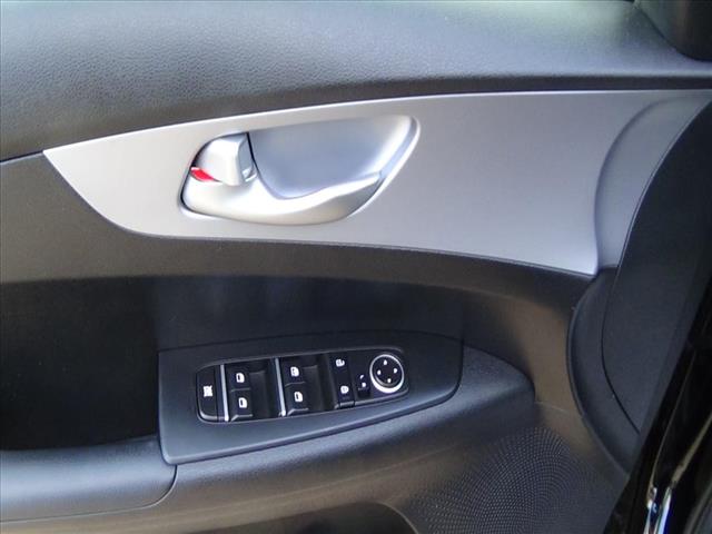 2024 Kia Forte LXS:C6664