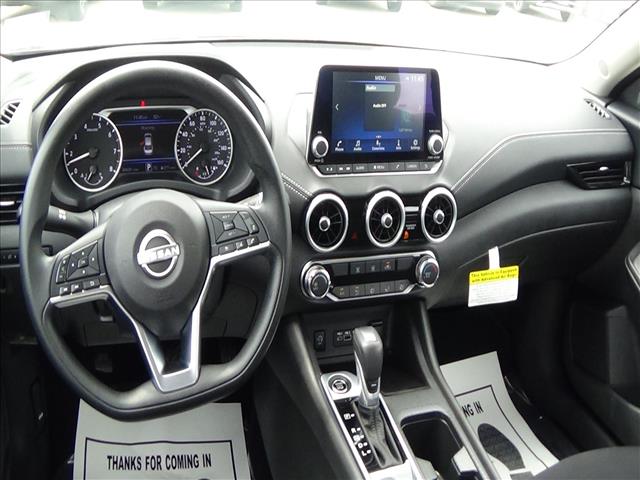 2025 Nissan Sentra SV:C7004