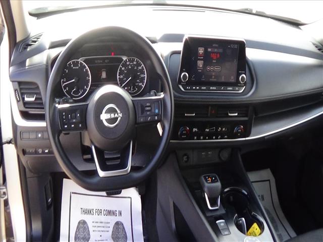 2024 Nissan Rogue SV:C6666