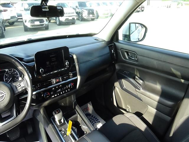 2025 Nissan Pathfinder SV:C7035