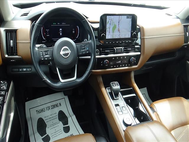 2023 Nissan Pathfinder Platinum:26-169A